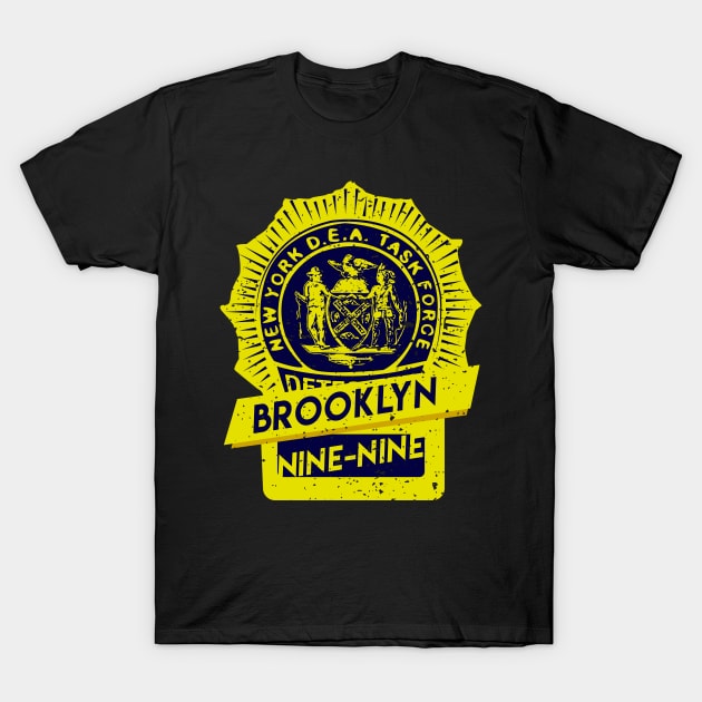 Brooklyn Nine-Nine. Police badge T-Shirt by Ddalyrincon